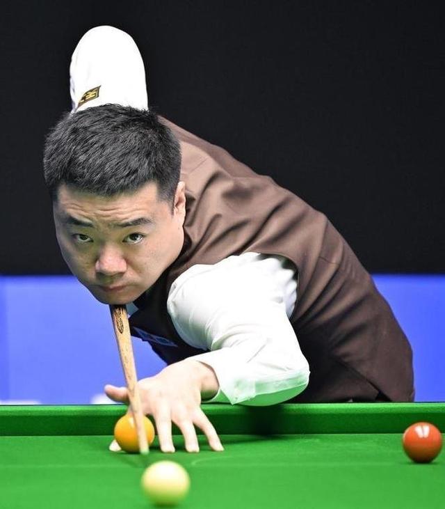 星在防守端 星在防守端