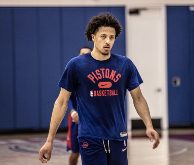 王大雷回应黄油手:那个球我没看清新黄河.